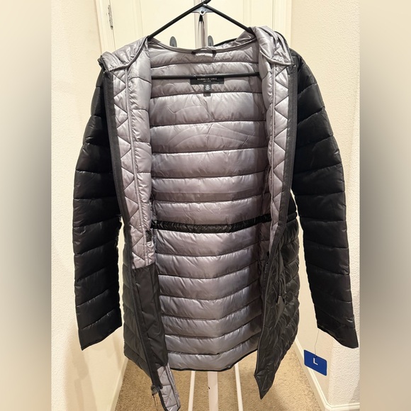 “New” Kenneth Cole Black Puffer Jacket with Hood - Picture 3 of 4